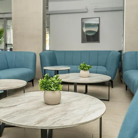 Harmony Bay מלון לימסול