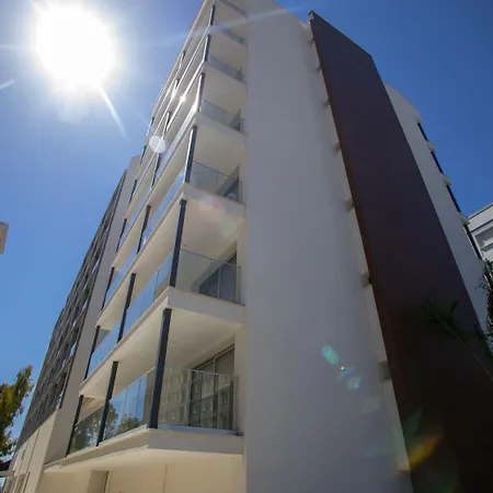 Harmony Bay מלון