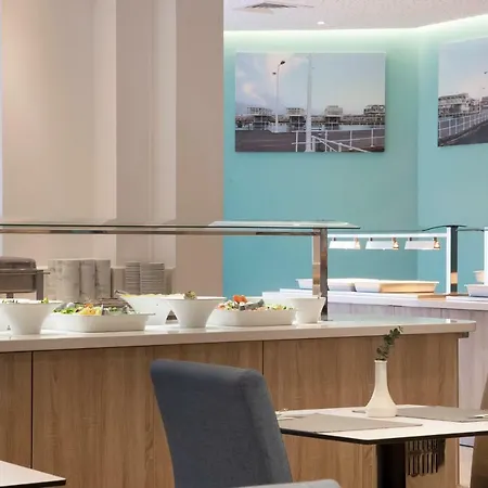 Harmony Bay מלון 3*