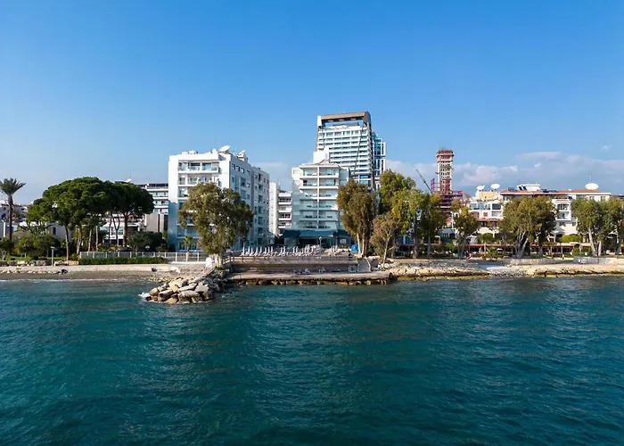 Harmony Bay Ξενοδοχείο 3*