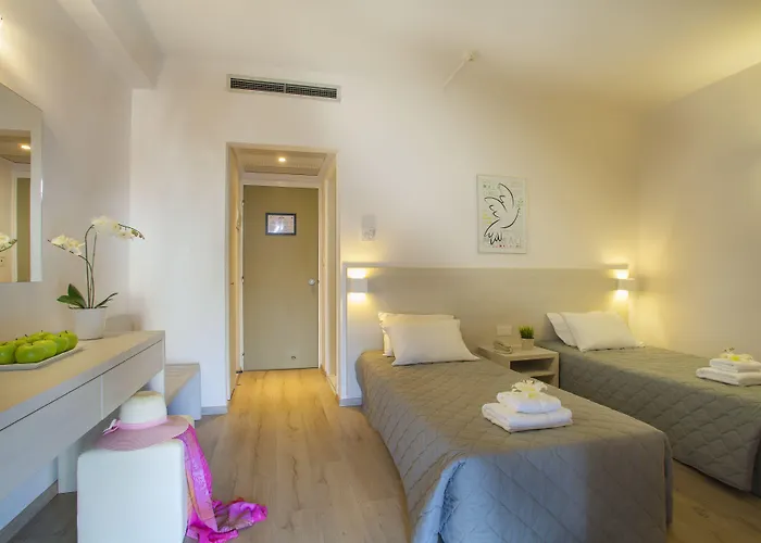 Ξενοδοχείο Harmony Bay 3*