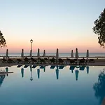 Harmony Bay Otel Limasol