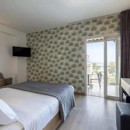 Harmony Bay 3*