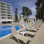 Harmony Bay מלון לימסול
