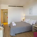 מלון Harmony Bay לימסול