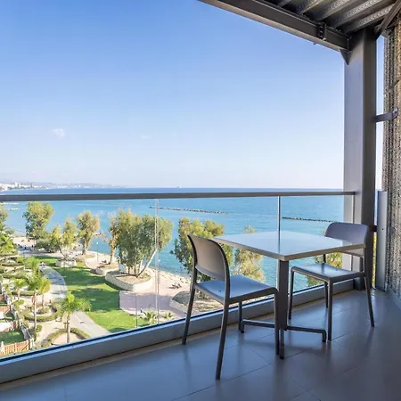 Harmony Bay Szálloda